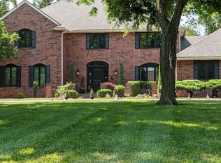 5925 SW 34th Ter, Topeka, KS 66614