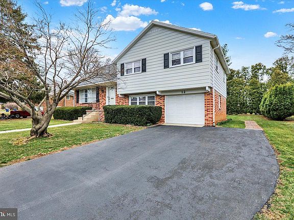 4th image of 12 Kevin Ct