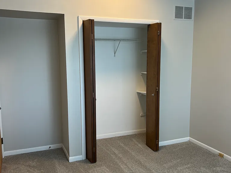 458 Village Oaks Ct — Photo 14