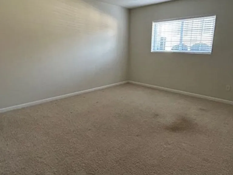 304 Kelsey Dr — Photo 13