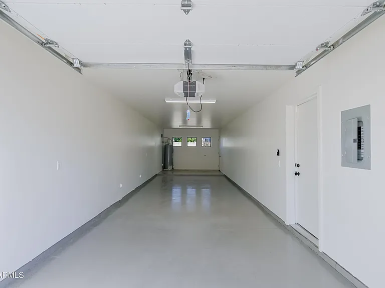 2502 E Paradise Ln #2 — Photo 11