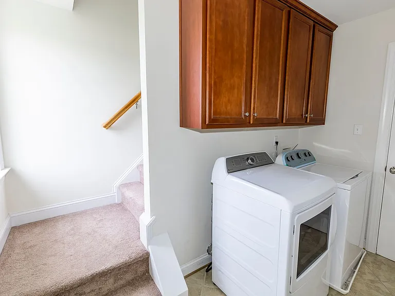 12306 Declaration Ave — Photo 31
