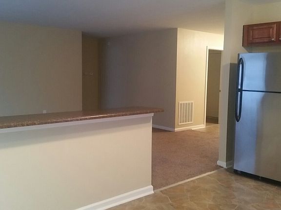2nd image of 4001 Steelewater Way