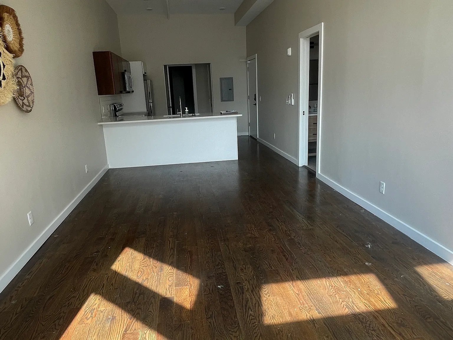 312 W 4th St — Photo 3