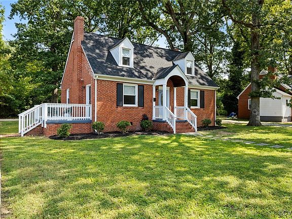 3rd image of 1025 Greystone Ave