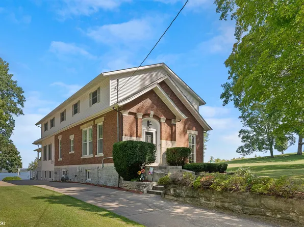 124 Polk St, Burlington, IA 52601