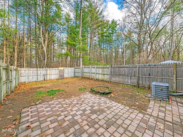 208 Whitetail Ct — Photo 13
