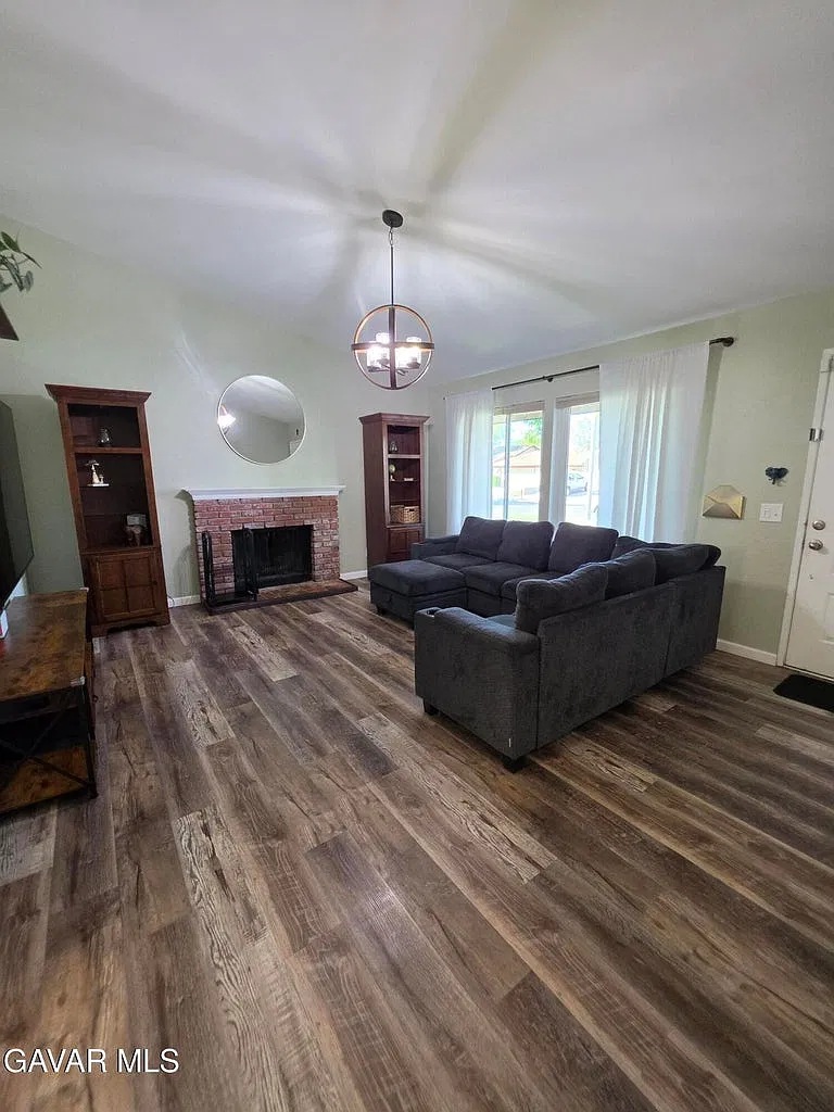 3 bed, 1134 sqft, $2,900 — Photo 4