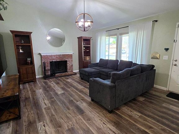 4th image of 2722 Sunnyvale Rd