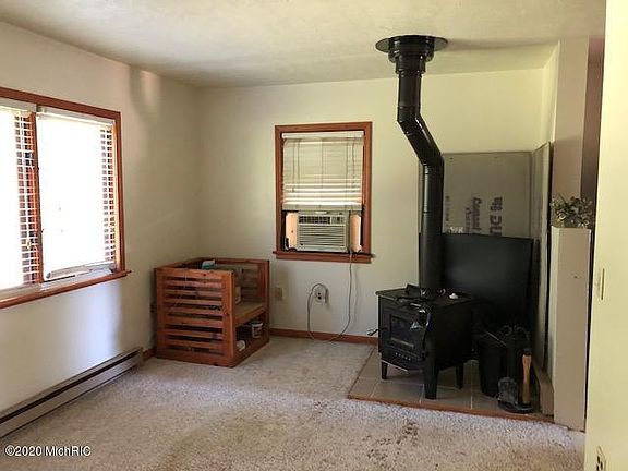 5th image of 2352 White St