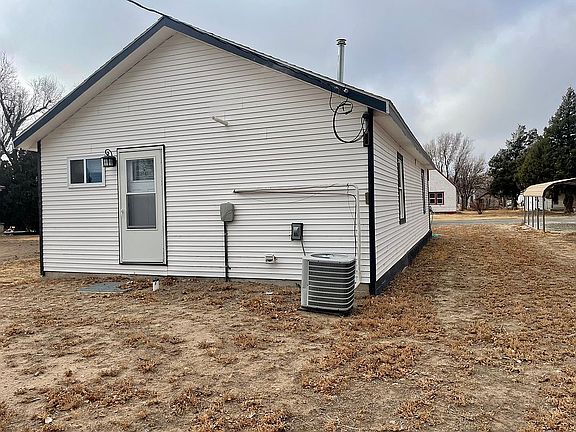 2nd image of 306 S 1st St