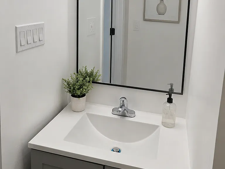 471 Freeport St #1 — Photo 15