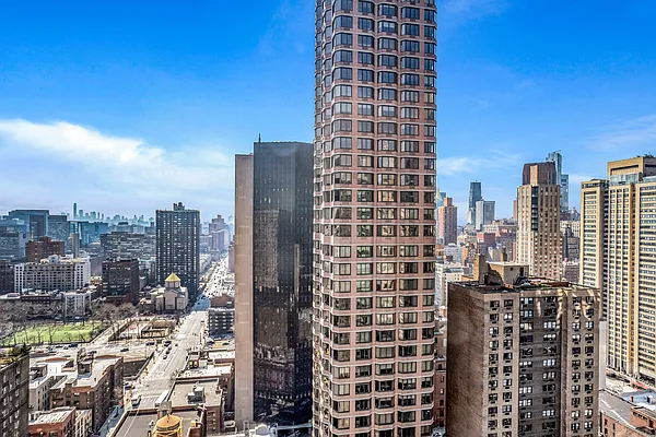 Sold by Douglas Elliman | media 12