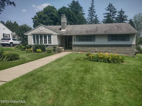 704 S William Street, Johnstown, NY 12095