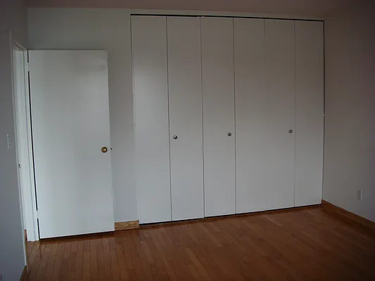 Rented by Avanguard Realty Corp | media 38