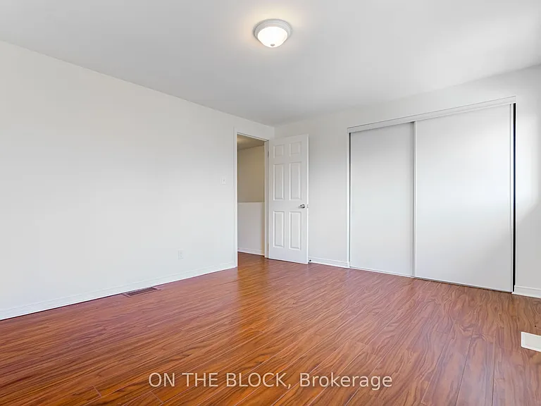 47 Carleton Pl — Photo 23