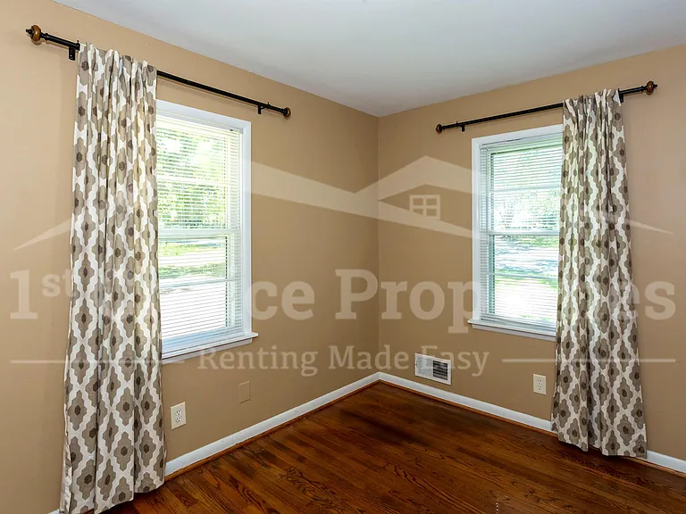 2050 Pinehurst Dr — Photo 6