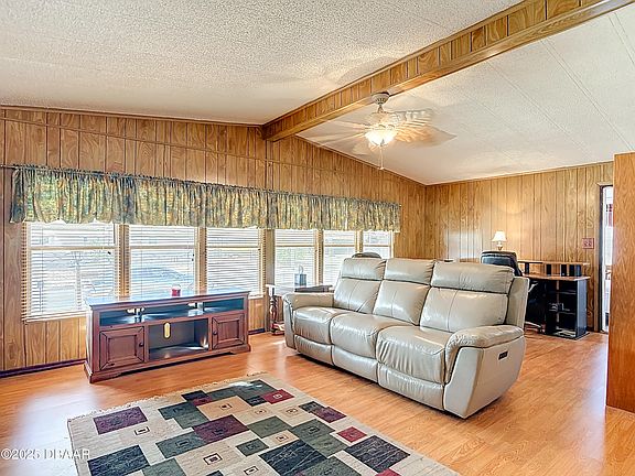 2nd image of 770 Rolling Hills Dr