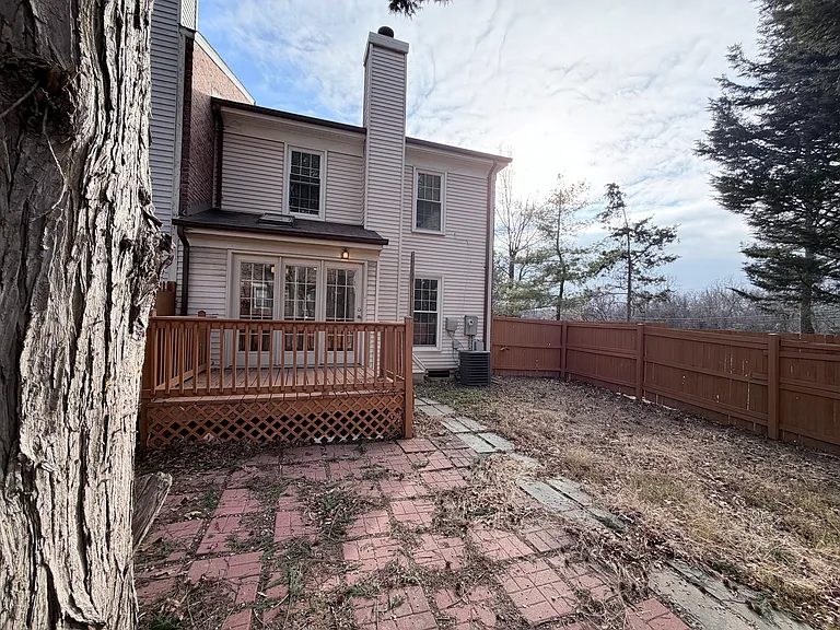 5900 Parenham Way — Photo 45