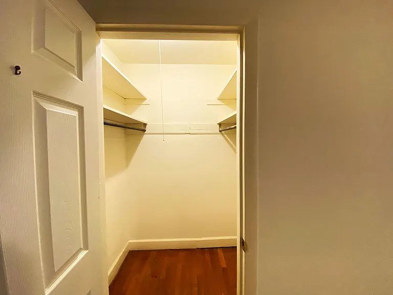 132 N Wayne Ave #7 — Photo 5