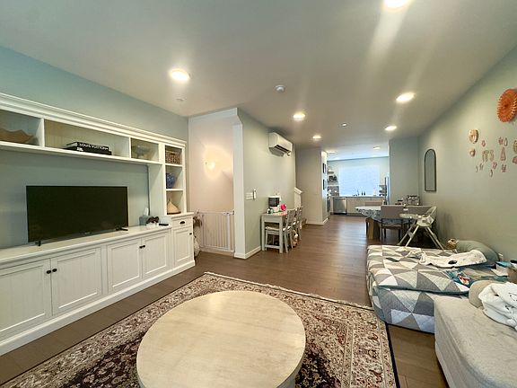 5th image of 15863 NE 15th St #1.7