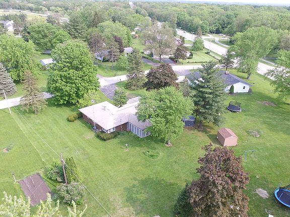 4th image of 12604 Vivian Ct
