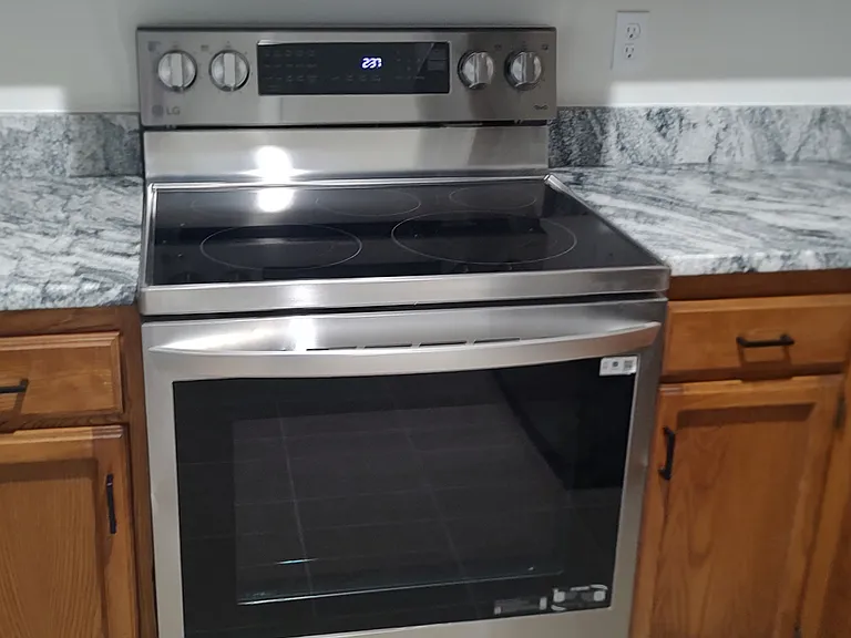 501 SW Hoke Ln — Photo 10