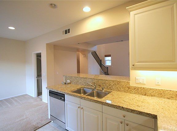 4th image of 17871 Shady View Dr Unit 84