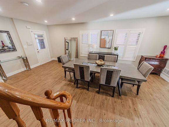 5th image of 17 Villandry Cres