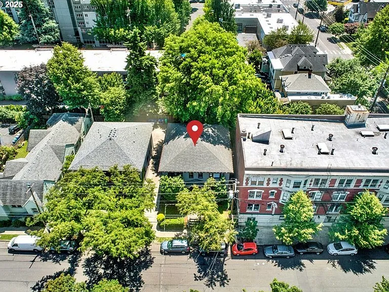 2066 NW Overton St #3 — Photo 11
