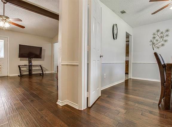 5th image of 5033 Branch Hollow Dr
