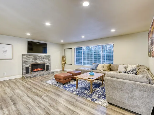 14123 292nd Ave NE, Duvall, WA 98019