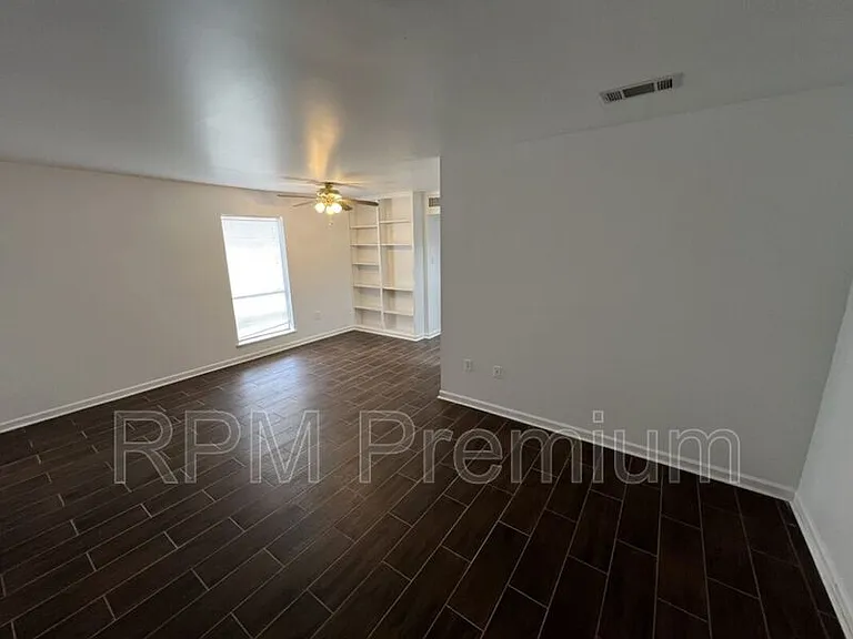 4547 Alvin Dark Ave #1 — Photo 4