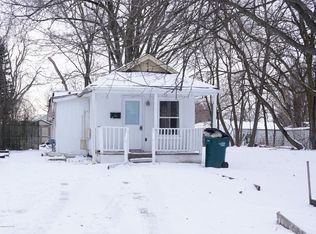 1907 Vermont Ave, Lansing, MI 48906