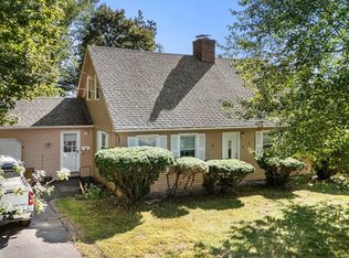 2 Kensington Rd, Concord, NH 03301