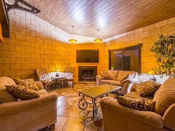 13684 S Thorn Creek Dr APT 19C, Traverse City, MI 49684