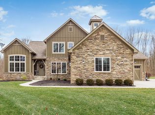121 Glendalough Pl, Granville, OH 43023