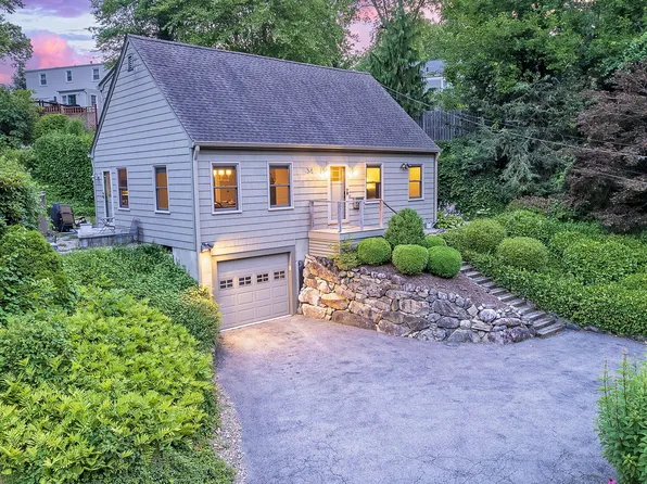 34 Glendale Road, Stamford, CT 06906