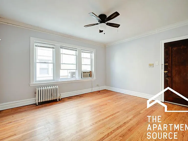 4426 N Kenneth Ave #3A — Photo 1