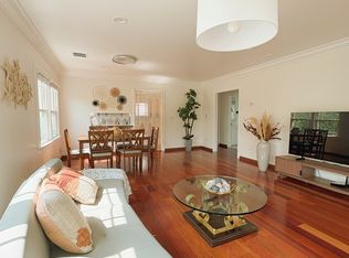 3901 Mountain View Ave, Pasadena, CA 91107