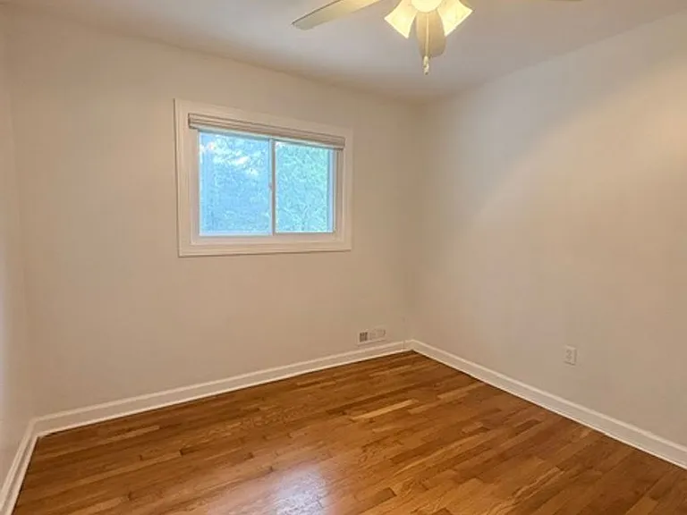 9714 Admiralty Dr — Photo 19