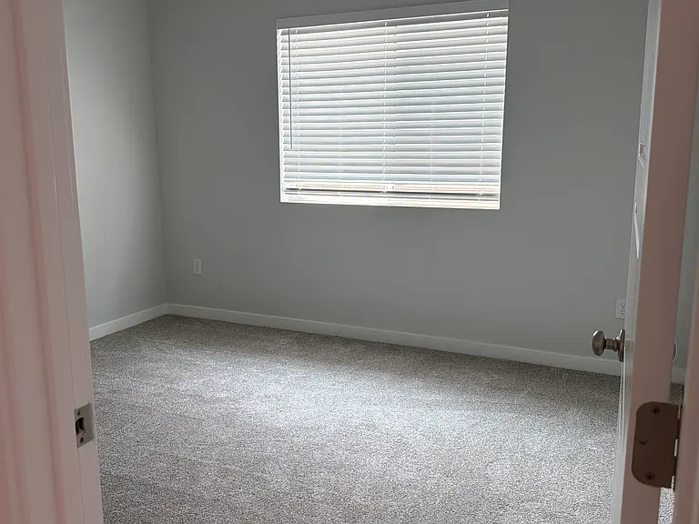 1125 W Jasper St — Photo 7