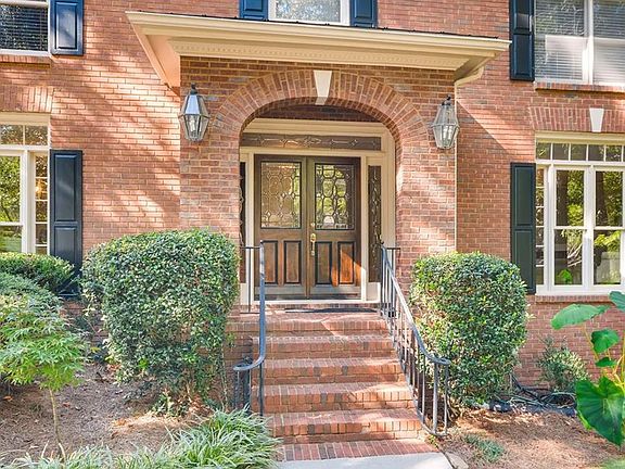 2nd image of 2735 Satinwood Dr