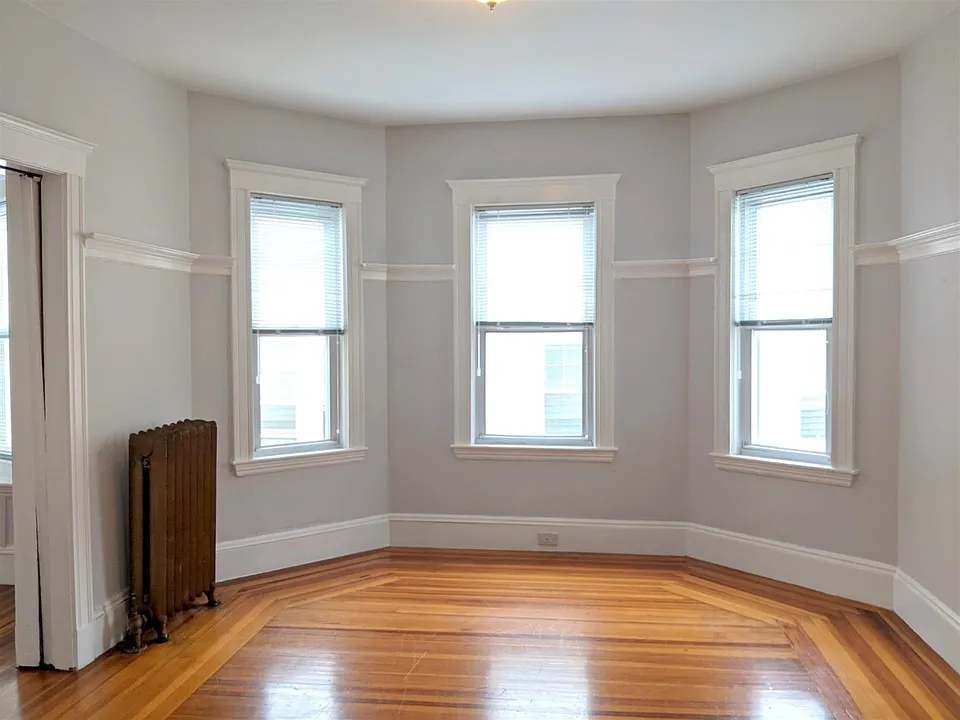 12 Belknap St #2