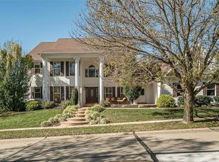 339 Pine Bend Dr, Chesterfield, MO