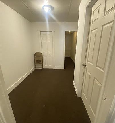 5th image of 240 E Market St #11020236