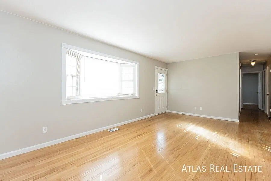 Coming Soon! || Updated 5 Bed 2 Bath Home With Finished Basement! — Photo 3