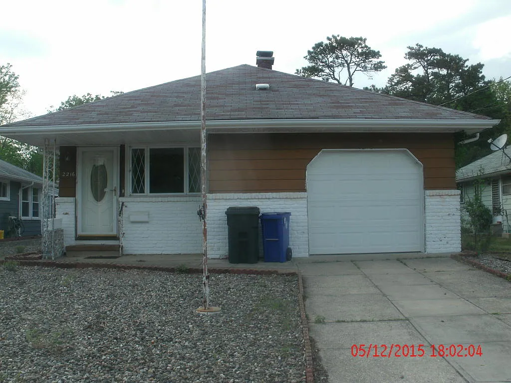 2216 Mount Hood Ln photo 1