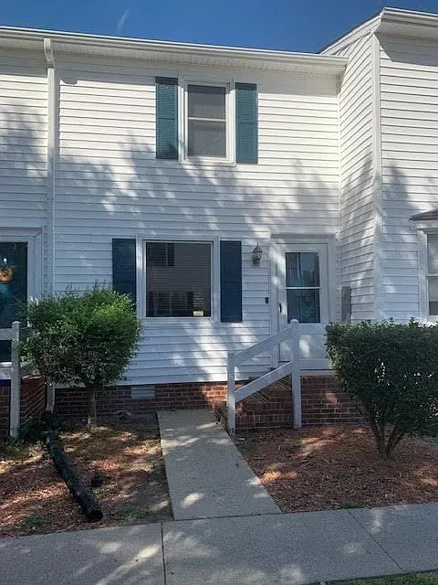 134 Oakmont Dr #12