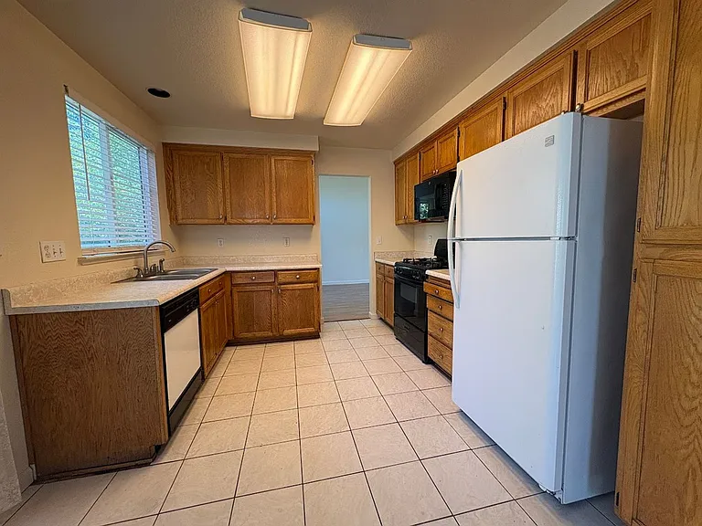 4003 Ews Woods Blvd — Photo 9